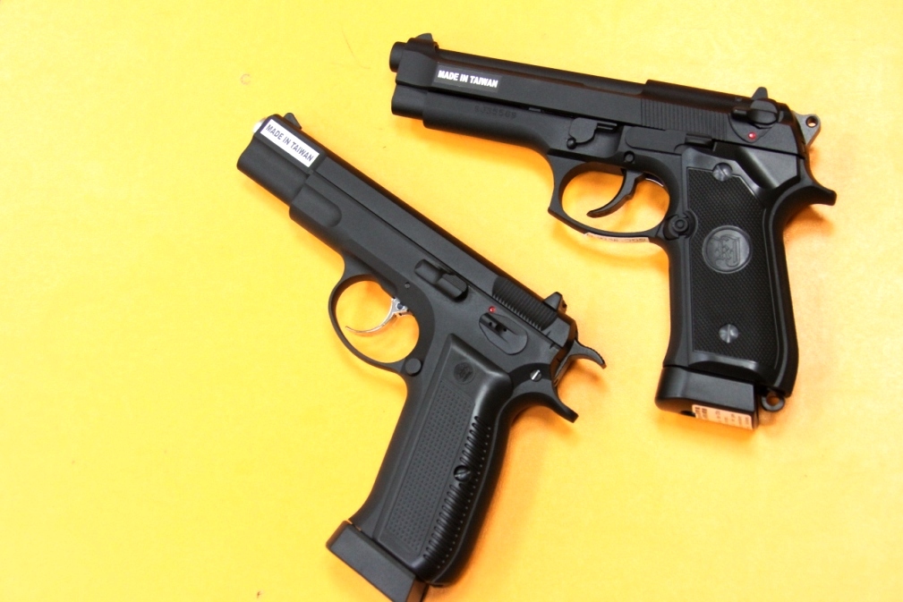 Пистолеты Beretta 92 и CZ 75 на CO2 изображение