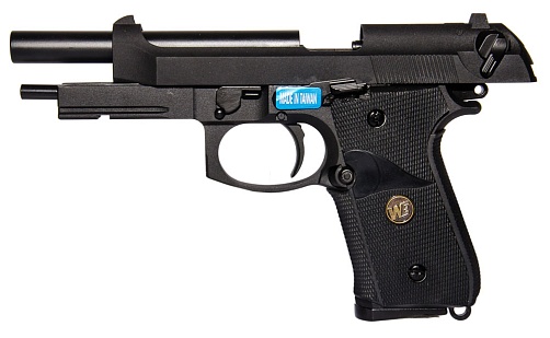 Пистолет WE Beretta M9A1 greengas (gp321)