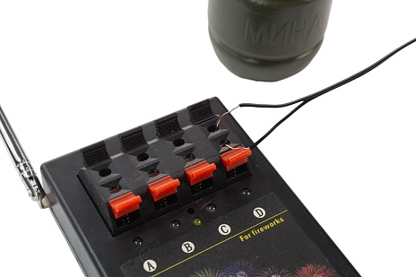 Пиротехнический пульт A2 tech 2 канала АM02К (1 приемник на 4 канала)