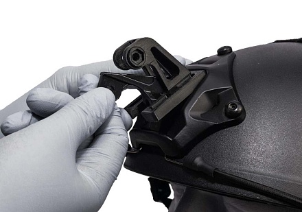 Крепление камеры GoPro Strike на шлем (Rhino / NVG) короткое