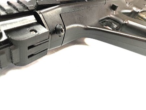 Автомат Tokyo Marui Steyr AUG A2, ris цевье, 90 м/с (Б/У)