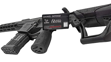 Cyma Автомат Daniel Defense DD5 SBR 10.5" Rail, Lancer,E-shooter Mosfet, без акб и зу (DD.105C-10.5 BK)