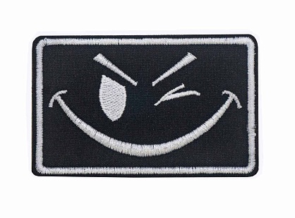 детальное фото Нашивка Strike "Wink Smile / Подмигивающий Смайл", черный интернет-магазин "Планета страйкбола"